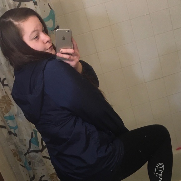 Meet your Posher, Victoria - Picture 1 of 1